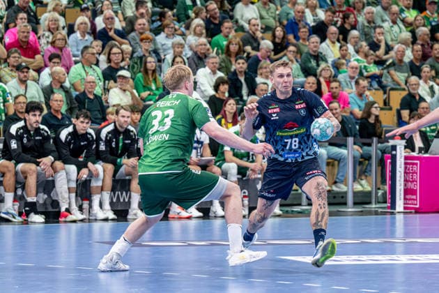 OPEL Handball Bundesliga: HSG Wetzlar vs. Rhein Neckar Löwen, October 2, 2026; Edwin Aspenbäck (Rhein Neckar Löwen), 78, Georg Löwen, HSG Wetzlar, 33 OPEL Handball Bundesliga: HSG Wetzlar vs. Rhein Neckar Löwen, Wetzlar, October 2, 2026 Copyright: xBEAUTIFULxSPORTS Roeczeyx