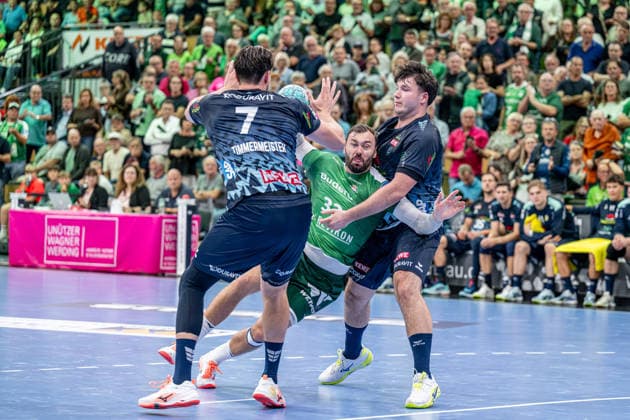 OPEL Handball Bundesliga: HSG Wetzlar vs. Rhein Neckar Löwen, October 2, 2026; Nikolaj Laesoe (HSG Wetzlar), 32, Aron Seesing, Rhein Neckar Löwen, 21, Robert Timmermeister, Rhein Neckar Löwen, 7 OPEL Handball Bundesliga HSG Wetzlar vs. Rhein Neckar Löwen, Wetzlar, October 2, 2026 Copyright: xBEAUTIFULxSPORTS Roeczeyx