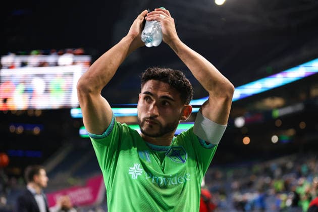 SEATTLE, WA - OCTOBER 01: Cristian Roldan 7 of the Seattle Sounders looks on after a game between Sporting Kansas City and the Seattle Sounders on October 1, 2026 at Lumen Field in Seattle, Washington. (Photo by Henry Rodenburg Icon Sportswire) SOCCER: OCT 01 MLS, Fussball Herren, USA Seattle Sounders FC vs Sporting Kansas City EDITORIAL USE ONLY Icon26100152