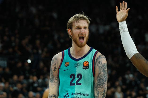 October 2, 2026, Zeytinburnu, Istanbul, Turkey: OLEK BALCEROWSKI (C) of Barcelona gestures during the EuroLeague Basketball match between Besiktas vs Barcelona in Istanbul, Turkey on October 2,Ã‚ 2026. EuroLeague Basketball - Besiktas VsÃ‚ Barcelona  - ZUMAu194 20261002_zip_u194_005 Copyright: xTolgaxUluturkx