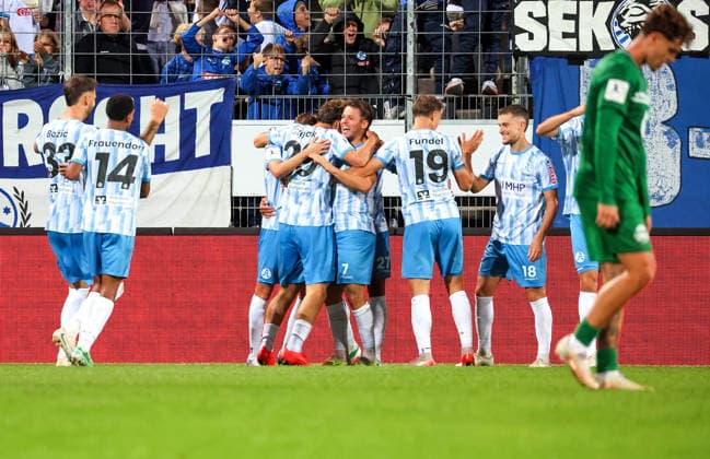October 2, 2026, Germany, Stuttgart, Soccer, Regionalliga Südwest, SV Stuttgarter Kickers vs. Kickers Offenbach, Celebration after the 1-0 goal, Goal scorer: Yannick Glessing (Kickers)