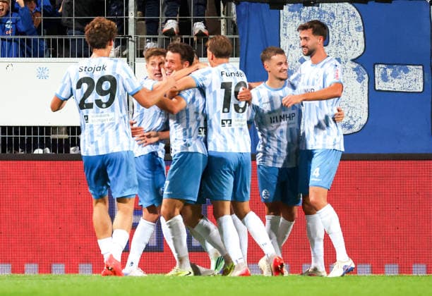 October 2, 2026, Germany, Stuttgart, Soccer, Regionalliga Südwest, SV Stuttgarter Kickers vs. Kickers Offenbach, Celebration after the 1-0 goal, Goal scorer: Yannick Glessing (Kickers)