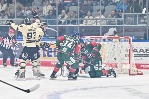 Penny DEL Augsburger Panther vs. Grizzlys Wolfsburg, October 2, 2026, AUGSBURG, GERMANY October 2: The puck lands in the net behind Tobias ANCICKA of the Augsburger Panther (No. 45). The goal ties the score at 1–1 for the visiting team, scored by Spencer MACHACEK of the Grizzlys Wolfsburg (No. 93). The goal scorer celebrates happily during the Penny DEL match between the Augsburger Panther and the Grizzlys Wolfsburg on Matchday 5 at Curt Frenzel Stadium Copyright: xBEAUTIFULxSPORTS Goldbergx
