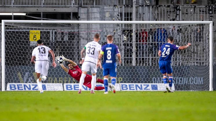 Arthur Lyska, goalkeeper, SVS, 1, saves the penalty kick by Oleg Skakun Scacun, FCK, 24; blocks the ball, save, spectacular save, holds onto the ball, highlight, action, play, play, play, game moment, October 2, 2026, Sandhausen, Germany, soccer, Regionalliga Southwest, SV Sandhausen 1 vs. FC Kaiserslautern II xozx