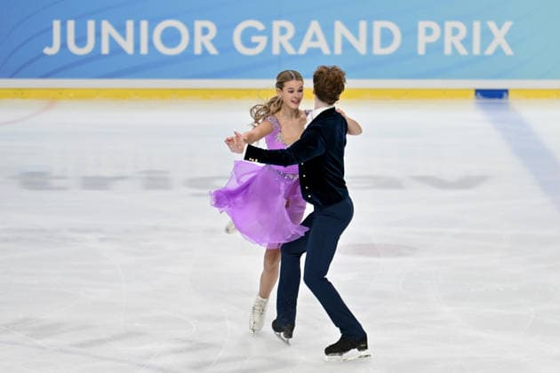 LJUBLJANA; SLOVENIJA - OCTOBER 02: Annabelle Theroux and Rafael Gossard of Canada in action during the Junior Ice Dance - Rhythm Dance on the ISU Figure skating, Eiskunstlauf Junior Grand Prix Ljubljana 2026 in Hala Tivoli on October 02, 2026 in Ljubljana, Slovenia. (Photo by Igor Kupljenik Sports Press Photo). Copyright: xIgorxKupljenikx xSPPx Sportspressphoto_SPR243804
