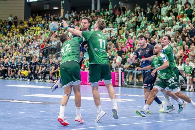 OPEL Handball Bundesliga: HSG Wetzlar vs. Rhein Neckar Löwen, October 2, 2026; Robert Timmermeister (Rhein Neckar Löwen), 7; Nikolaj Laesoe (HSG Wetzlar), 32; Petter Oeverby (HSG Wetzlar), 11; Aron Seesing, Rhein Neckar Löwen, 21, Cyrill Akakpo, HSG Wetzlar, 20 OPEL Handball Bundesliga: HSG Wetzlar vs. Rhein Neckar Löwen, Wetzlar, October 2, 2026 Copyright: xBEAUTIFULxSPORTS Roeczeyx