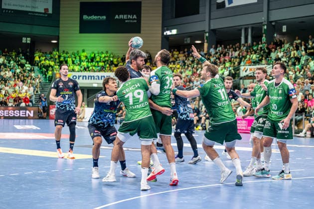 OPEL Handball Bundesliga: HSG Wetzlar vs. Rhein Neckar Löwen, October 2, 2026: Jacob Arenth Lassen (Rhein Neckar Löwen), 9; Gino Steenaerts (Rhein Neckar Löwen), 14; Ahmed Nafea (HSG Wetzlar), 79, Nikolaj Laesoe HSG Wetzlar, 32, Petter Oeverby HSG Wetzlar, 11 OPEL Handball Bundesliga HSG Wetzlar Rhein Neckar Löwen Wetzlar, 02 10 26 Copyright: xBEAUTIFULxSPORTS Roeczeyx