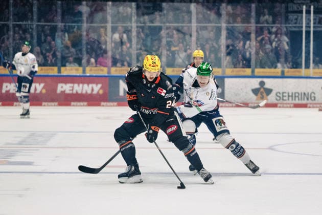 Philipp Bidoul, Loewen Frankfurt, 24 GER, Loewen Frankfurt vs. Eisbären Berlin, Ice Hockey, PENNY DEL, Matchday 5, 2026–2027 Season, October 2, 2026 GER, Loewen Frankfurt vs. Eisbären Berlin, Ice Hockey, PENNY DEL, Matchday 5, 2026–2027 Season, October 2, 2026 Frankfurt am Main Copyright: xEibner-Pressefoto AttilaxZigax EP_AZA
