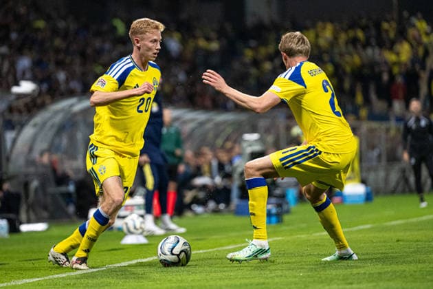 261002 Hugo Larsson of Sweden during the Nations League soccer match between Bosnia and Herzegovina and Sweden on October 2, 2026 in Zenica. Photo by Ludvig Thunman. BILDBYRAN code LT LT0823 soccer football fotball Nations League UEFA Nations League Bosnia and Herzegovina Sweden Sweden A BBENG  Copyright: LUDVIGxTHUNMAN BB261002LT086