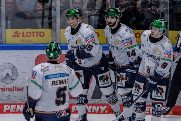 PENNY DEL Löwen Frankfurt vs. Eisbären Berlin, October 2, 2026: Liam Kirk (Eisbären Berlin, 94) celebrates his goal—his second of the game—with Jack LaFontaine (Eisbären Berlin, 45) and Mitch Reinke (Eisbären Berlin, 5). Löwen Frankfurt vs. Eisbären Berlin, Frankfurt, NIX Ice Arena, October 2, 2026 Copyright: xBEAUTIFULxSPORTS Gawlikx