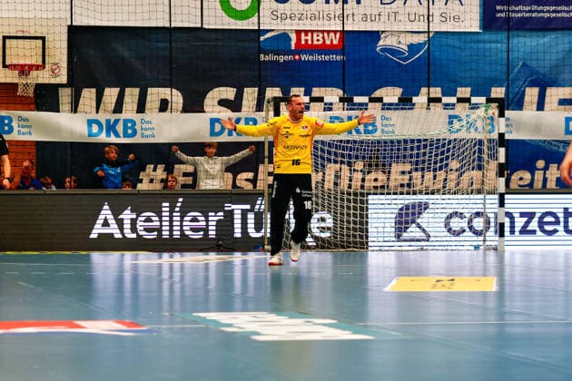 Magnus Bierfreund of HBW Balingen Weilstetten, 16, celebrates saving a 7-meter throw, GER, HBW Balingen Weilstetten vs. Bergischer HC, Handball, Opel Handball Bundesliga, Matchday 7, 2026–2027 season, October 2, 2026, GER, HBW Balingen Weilstetten vs. Bergischer HC, Handball, Opel Handball Bundesliga, Matchday 7, 2026–2027 season, October 2, 2026, Balingen Copyright: xEibner-Pressefoto KirstenxJaegerx