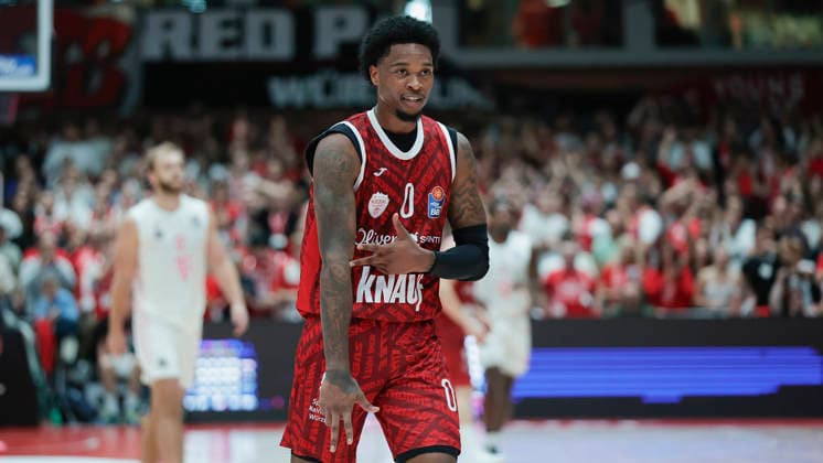 Pictured: Celebration after a successful three-point shot by Eddie Colbert III of the Wuerzburg Baskets, February 10, 2026, Fitness First Wuerzburg Baskets vs. Telekom Baskets Bonn, easyCredit BBL, Matchday 4, Germany, 97072, tectake Arena Wuerzburg, Copyright: HMBxMedia xJulienxBecker