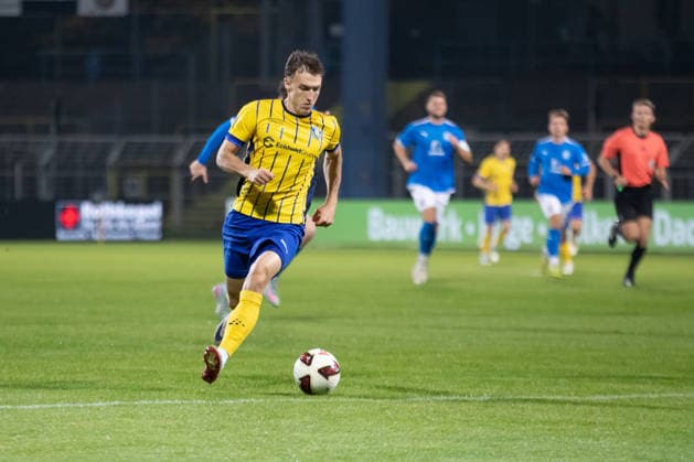Saxony Cup Soccer, 1 FC Lok Leipzig vs. SV Liebertwolkwitz, October 2, 2026, Alexander Siebeck 14, Lok Leipzig Soccer, Wernesgrüner Saxony Cup 2026–2027, Round 3: 1 FC Lok Leipzig vs. SV Liebertwolkwitz on October 2, 2026, at Bruno Plache Stadium, Leipzig Copyright: xBEAUTIFULxSPORTS JanxKaeferx