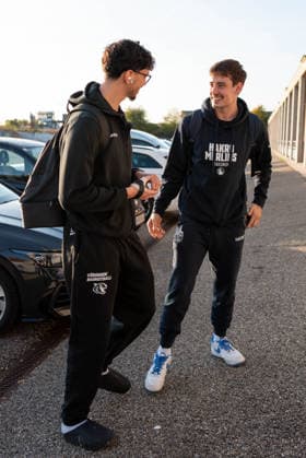HAKRO Merlins Crailsheim vs. Tübingen Tigers, Men s, 2nd Bundesliga, Barmer 2 Basketball Bundesliga, Pro A, Matchday 2, 2026–2027 Season, October 2, 2026: Nico Santana Mojica of the Tigers Tübingen (No. 10) and Gianni Otto of the HAKRO Merlins Crailsheim (No. 10) greet each other with a laugh upon the Tigers’ arrival at the arena