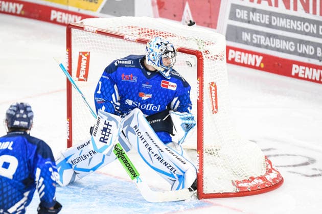 Straubing Tigers vs. Pinguins Bremerhaven, Ice Hockey, German Ice Hockey League, Penny DEL, Matchday 5, 2026–2027 Season, October 2, 2026, Florian Bugl, Straubing Tigers, Men s Ice Hockey, German Ice Hockey League, Penny DEL, Matchday 5, 2026–2027 Season on October 2, 2026, at the Eisstadion am Pulverturm, Straubing Tigers (blue) vs. Pinguins Bremerhaven (white)