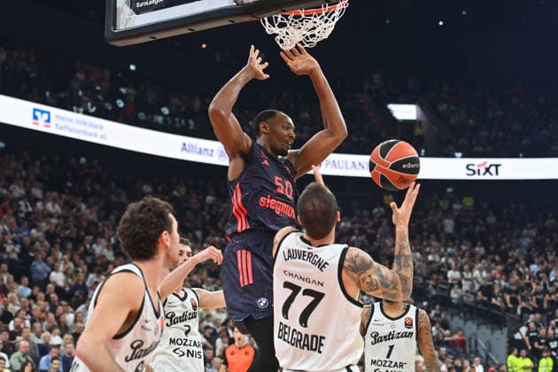 Austin WILEY FCB, Action, Battle for the ball against Joffrey Lauvergne (right), Belgrade Basketball EuroLeague, 2026–2027 Season, FC Bayern Munich vs. Partizan Belgrade on October 2, 2026, S A P G A R D EN