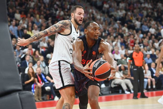 Austin WILEY FCB, Action, One-on-One Against Joffrey Lauvergne, Belgrade Basketball EuroLeague, 2026–2027 Season, FC Bayern Munich vs. Partizan Belgrade on October 2, 2026, S A P G A R D EN