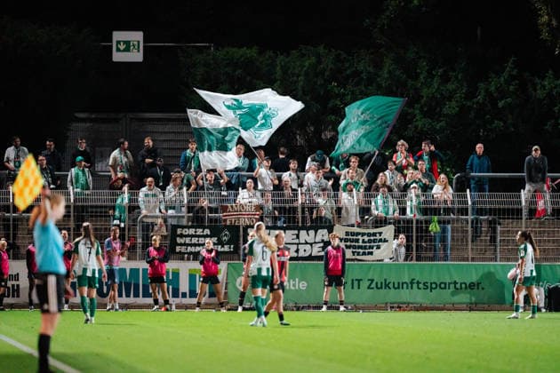 02.10.26, Women, Football, Google Pixel Frauen Bundesliga, Season 2026 2027, Bayer 04 Leverkusen - SV Werder Bremen, Matchday 6 Fans of SV Werder Bremen on the stands supporting their team Leverkusen Ulrich-Haberland-Stadion NRW Deutschland