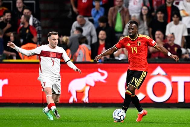 Belgium v Turkey - UEFA Nations League 2026 LIEGE, BELGIUM - OCTOBER 02 : Lukebakio Dodi forward of Belgium battles for the ball with Akturkoglu Kerem forward of Turkey during the UEFA Nations League tournament league phase matchday 3 group A1 match between Belgium and Turkey on October 2, 2026 in Liege, Belgium, 02 10 2026 Liege Belgium  Copyright: xTomasxSiskx