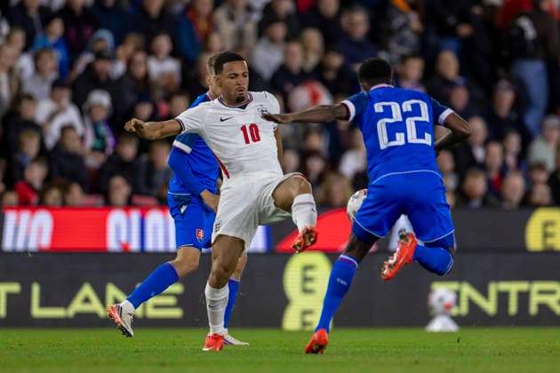 RECORD DATE NOT STATED 2nd October 2026; bet365 Stadium, Stoke-on-Trent, England; UEFA U21, U 21 Championship Qualification Football, England U21 versus Slovakia U21; Ethan Nwaneri of England under pressure from Samuel Gidi of Slovakia TimxWilliams