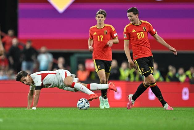 Belgium v Turkiye - UEFA Nations League LIEGE, BELGIUM - OCTOBER 02: Arda Guler (L) of Turkiye in action against Hans Vanaken (20) of Belgium during the UEFA Nations League A match between Belgium and Turkiye at Maurice Dufrasne Stadium in Liege, Belgium on October 02, 2026. Mustafa Yalcin Anadolu Liege Belgium. Editorial use only. Please get in touch for any other usage.  Copyright: x2026xAnadoluxMustafaxYalcinx