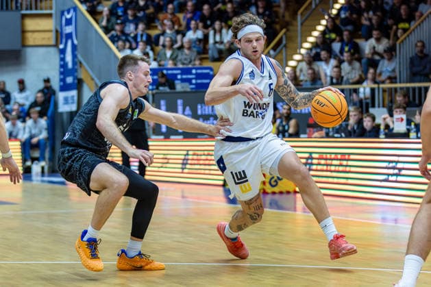 Head-to-Head: Booker Coplin (HAKRO Merlins Crailsheim), 06 Isaac Haney (Tigers Tübingen), 11, GER, HAKRO Merlins Crailsheim vs. Tigers Tübingen, Basketball, 2nd Basketball Bundesliga, Pro A, Matchday 02, 2026–2027 season, October 2, 2026, GER, HAKRO Merlins Crailsheim vs. Tigers Tübingen, Basketball, 2nd Basketball Bundesliga, Pro A, Matchday 2, 2026–2027 season, October 2, 2026, Ilshofen Copyright: xEibner-Pressefoto JanixPlessx EP_JPL
