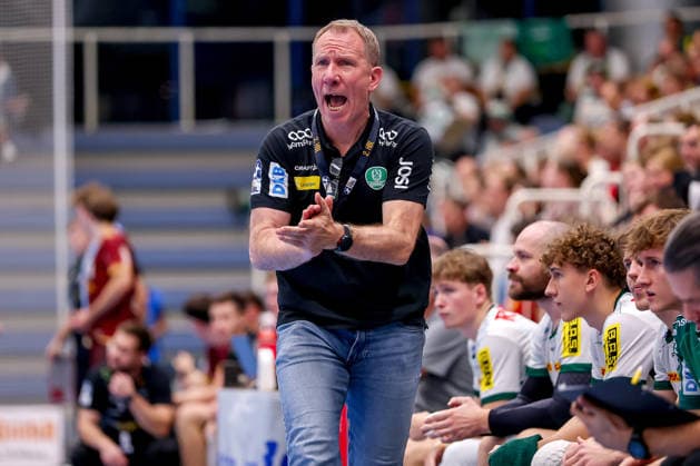October 2, 2026, Matchday 6 of the 2nd Handball Bundesliga, TuSEM Essen vs. SC DHfK Leipzig; Coach Frank Carstens of SC DHfK Leipzig gesturing on the sidelines, North Rhine-Westphalia, Germany