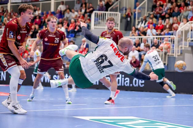 October 2, 2026, Matchday 6 of the 2nd Handball Bundesliga, TuSEM Essen vs. SC DHfK Leipzig; Moritz Preuss of SC DHfK Leipzig takes a shot on goal in North Rhine-Westphalia, Germany