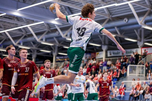 October 2, 2026, Matchday 6 of the 2nd Handball Bundesliga, TuSEM Essen vs. SC DHfK Leipzig; Staffan Peter of SC DHfK Leipzig takes a shot on goal in North Rhine-Westphalia, Germany