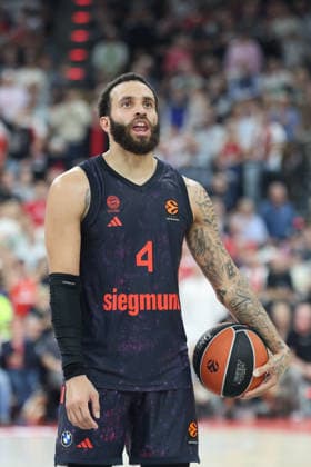 Duane Washington Jr., FC Bayern Basketball, No. 04 at the free-throw line, GER, FC Bayern Basketball vs. Partizan Mozzart Bet Belgrade, Basketball, EuroLeague, Matchday 3, 2026–2027 Season, October 2, 2026, GER, FC Bayern Basketball vs. Partizan Mozzart Bet Belgrade, Basketball, EuroLeague, Matchday 3, 2026–2027 Season, October 2, 2026, Munich Copyright: xEibner-Pressefoto JennixMaulx EP_JML