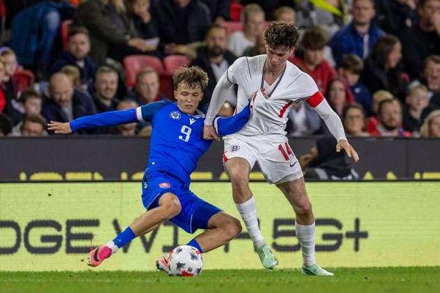 RECORD DATE NOT STATED 2nd October 2026; bet365 Stadium, Stoke-on-Trent, England; UEFA U21, U 21 Championship Qualification Football, England U21 versus Slovakia U21; Archie Gray of England is tackled by Alexej Maros of Slovakia TimxWilliams