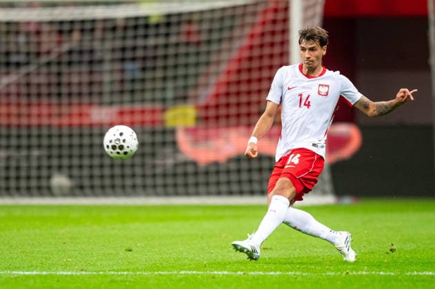 WARSAW, POLAND - OCTOBER 2: Jakub Kiwior during the UEFA Nations League Group B4 Round 3 MD1 match between Poland nad Romania at PGE Narodowy on October 2, 2026 in Warsaw, Poland --- Pilka nozna. Liga Narodow. Polska - Rumunia. (Photo by Kai Taller Arena Akcji) NEWSPIX.PL --- newspix.pl POLAND OUT! 