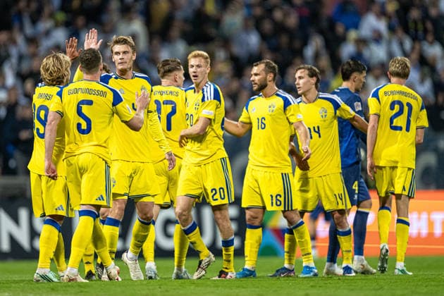 261002 Viktor Gyökeres of Sweden celebrates with teammates after the 0–1 victory during the Nations League soccer match between Bosnia and Herzegovina and Sweden on October 2, 2026 in Zenica. Photo by Ludvig Thunman, BILDBYRAN. Code: LT LT0823. soccer, football, fotball, Nations League, UEFA Nations League, Bosnia and Herzegovina, Sweden, Sweden A, BBENG, celebration  Copyright: LUDVIGxTHUNMAN BB261002LT172