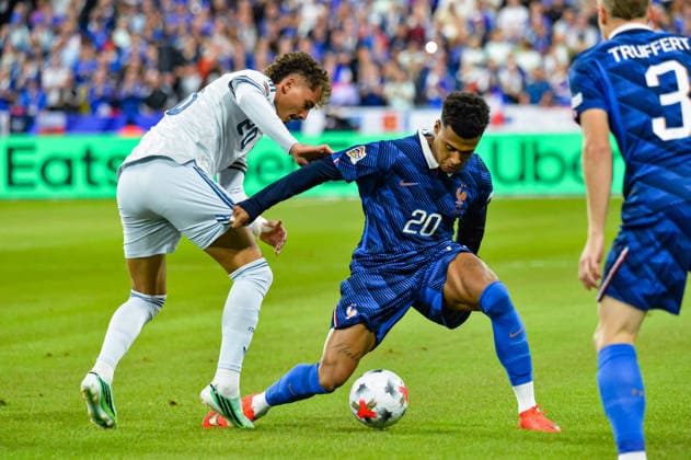 FOOTBALL : France vs Italie - Ligue des Nations - 3e Journà e - 02 10 2026 Desire Doue (France) Sebastiano Esposito (Italie) Saint DenisFrance Copyright: xBaptistexAutissierx