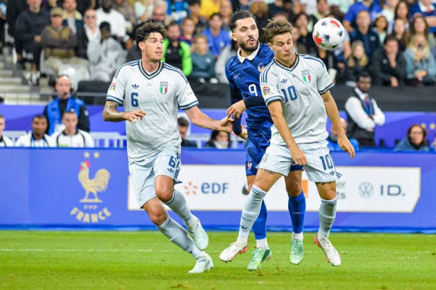 FOOTBALL : France vs Italie - Ligue des Nations - 3e JournÃ e - 02 10 2026 NicolÃ² Fagioli (Italie) Alessandro Bastoni (Italie) Rayan Cherki (France) Saint DenisFrance  Copyright: xBaptistexAutissierx