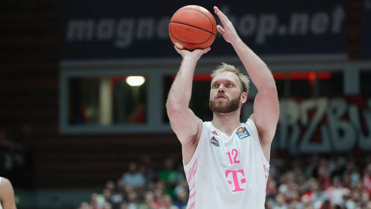 Pictured: Melvin Jostmann of Telekom Baskets Bonn, No. 12, taking a free throw on October 2, 2026; Fitness First Würzburg Baskets vs. Telekom Baskets Bonn, easyCredit BBL, Matchday 4, Germany, 97072, tectake Arena Würzburg, Copyright: HMBxMedia xJulienxBecker