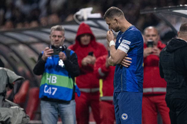 261002 Edin Džeko of Bosnia and Herzegovina after the Nations League soccer match between Bosnia and Herzegovina and Sweden on October 2, 2026 in Zenica. Photo by Ludvig Thunman. BILDBYRAN code LT LT0823 soccer football fotball Nations League UEFA Nations League Bosnia and Herzegovina Sweden Sweden A BBENG  Copyright: LUDVIGxTHUNMAN BB261002LT204