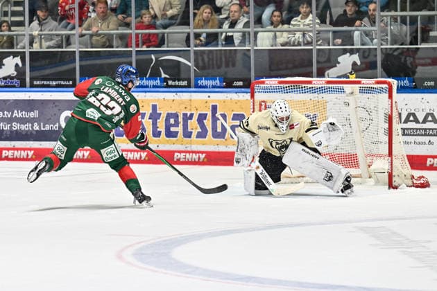 Penny DEL Augsburger Panther vs. Grizzlys Wolfsburg, October 2, 2026, AUGSBURG, GERMANY OCTOBER 2 In this scene, Jimmy LAMBERT of the Augsburger Panther (No. 23) is stopped by Hannibal WEITZMANN of the Grizzlys Wolfsburg (No. 67) during the Penny DEL match between the Augsburger Panther and the Grizzlys Wolfsburg on Matchday 5 at the Curt Frenzel Stadium Copyright: xBEAUTIFULxSPORTS Goldbergx