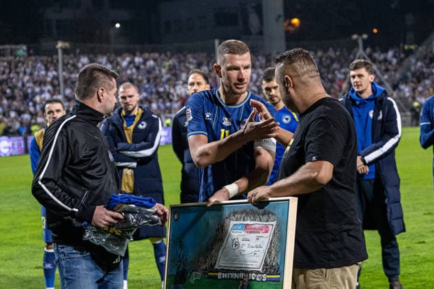 October 2, 2026: Edin Džeko of Bosnia and Herzegovina after the Nations League soccer match between Bosnia and Herzegovina and Sweden on October 2, 2026 in Zenica. Photo by Ludvig Thunman. BILDBYRAN code LT LT0823 soccer football fotball Nations League UEFA Nations League Bosnia and Herzegovina Sweden Sweden A BBENG  Copyright: LUDVIGxTHUNMAN BB261002LT211