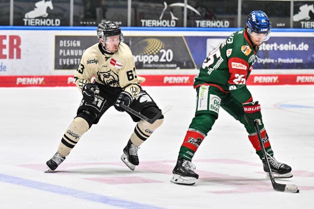 Penny DEL: Augsburger Panther vs. Grizzlys Wolfsburg, October 2, 2026, AUGSBURG, GERMANY, OCTOBER 2, in a showdown between Luis SCHINKO of the Grizzlys Wolfsburg (63) and Christian HANKE of the Augsburger Panther (25) during the Penny DEL match between the Augsburger Panther and the Grizzlys Wolfsburg on Matchday 5 at Curt Frenzel Stadium Copyright: xBEAUTIFULxSPORTS Goldbergx