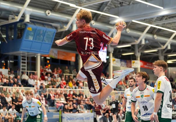 Finley Werschkull of TuSEM Essen, No. 73, shoots at the goal (GER), TuSEM Essen vs. SC DHfK Leipzig, 2nd Handball Bundesliga, Matchday 6, 2026–27 season, Sporthalle am Hallo, Essen, October 2, 2026 TuSEM Essen vs. SC DHfK Leipzig, 2nd Handball Bundesliga, Matchday 6, 2026–27 season, October 2, 2026 Essen Copyright: xEibner-Pressefoto ScottxColemanx EP_SCN