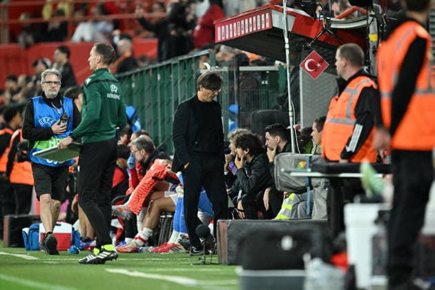 Belgium v Turkiye - UEFA Nations League LIEGE, BELGIUM - OCTOBER 02: Head coach of Turkiye, Vincenzo Montella follows the UEFA Nations League A match between Belgium and Turkiye at Maurice Dufrasne Stadium in Liege, Belgium on October 02, 2026. Mustafa Yalcin Anadolu Liege Belgium. Editorial use only. Please get in touch for any other usage. Copyright: x2026xAnadoluxMustafaxYalcinx