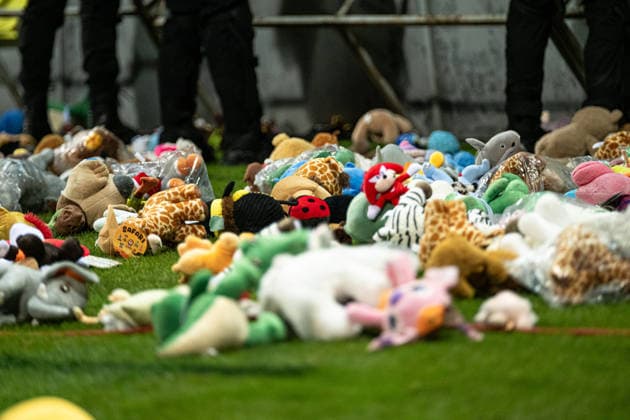 261002 Teddy bears thrown onto the field after the Nations League soccer match between Bosnia and Herzegovina and Sweden on October 2, 2026 in Zenica. Photo by Ludvig Thunman. BILDBYRAN code LT LT0823 soccer football fotball Nations League UEFA Nations League Bosnia and Herzegovina Sweden Sweden A BBENG  Copyright: LUDVIGxTHUNMAN BB261002LT216