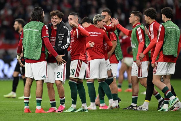 IPA89234166 - Final greetings from the Hungarian players during the Nations League phase, Matchday 3, League B Group B2, between Hungary and Georgia, on October 2, 2026, at the Puskás Arena in Budapest, Hungary  Copyright: xVincenzoxOrlando IPAxSportx xx IPA89234166