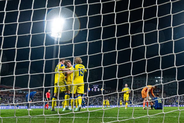 261002 Viktor Gyökeres of Sweden celebrates after the 0–1 goal during the Nations League soccer match between Bosnia and Herzegovina and Sweden on October 2, 2026 in Zenica. Photo by Ludvig Thunman, BILDBYRAN. Code: LT LT0823. soccer, football, fotball, Nations League, UEFA Nations League, Bosnia and Herzegovina, Sweden, Sweden A, BBENG, celebration Copyright: LUDVIGxTHUNMAN BB261002LT227