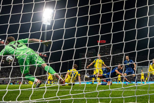 261002 Nikola Katic of Bosnia and Herzegovina during the Nations League soccer match between Bosnia and Herzegovina and Sweden on October 2, 2026 in Zenica. Photo by Ludvig Thunman. BILDBYRAN code LT LT0823 soccer football fotball Nations League UEFA Nations League Bosnia and Herzegovina Sweden Sweden A BBENG  Copyright: LUDVIGxTHUNMAN BB261002LT230