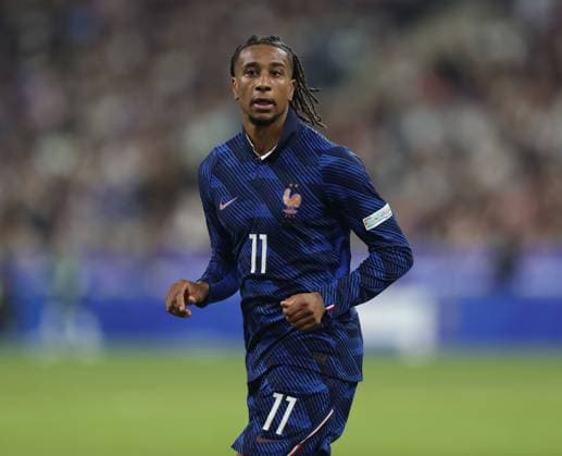 UEFA Nations League - France v Italy PARIS, FRANCE, OCTOBER 02: Michael Olise of France national team, Nationalteam during The UEFA Nations League Group Stage match in Group A1 between France v Italy at Stade de France Stadium, Paris France, on October 02. (Photo by Daniel Weir) Paris Stade de France FRANCE Copyright: xDanielxWeir SportsxPressxPhotox Sportspressphoto_SPR244050