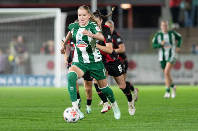 Marie Gmeineder (No. 6, Werder Bremen Women) carries the ball; Bayer 04 Leverkusen Women vs. SV Werder Bremen Women; Soccer; Google Pixel Women s Bundesliga; Matchday 6; 2026–2027, October 2, 2026 DFB regulations prohibit any use of photographs as image sequences and or quasi-video Leverkusen, North Rhine-Westphalia, Germany Copyright: xkolbert-press MarkusxVerwimpx