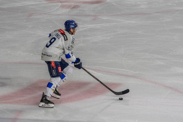 Myles Powell ERC Ingolstadt, 09, GER, Krefeld Pinguine vs. ERC Ingolstadt, Ice Hockey, PENNY DEL, Matchday 5, 2026–2027 Season, October 2, 2026, GER, Krefeld Pinguine vs. ERC Ingolstadt, Ice Hockey, PENNY DEL, Matchday 5, 2026–2027 Season, October 2, 2026, Krefeld Copyright: xEibner-Pressefoto FabianxFriesex EP_FFE