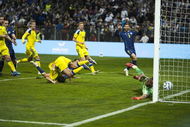 Bosnia and Herzegovina v Sweden - UEFA Nations League ZENICA, BOSNIA AND HERZEGOVINA - OCTOBER 02: Players of Bosnia and Herzegovina and Sweden in action during the UEFA Nations League soccer match between Bosnia and Herzegovina and Sweden at the Kamberovica polje Stadium (Bilino Polje Stadium) in Zenica, Bosnia and Herzegovina on October 02, 2026. Samir Jordamovic Anadolu Sarajevo Bosnia and Herzegovina. Editorial use only. Please get in touch for any other usage.  Copyright: x2026xAnadoluxSamirxJordamovicx